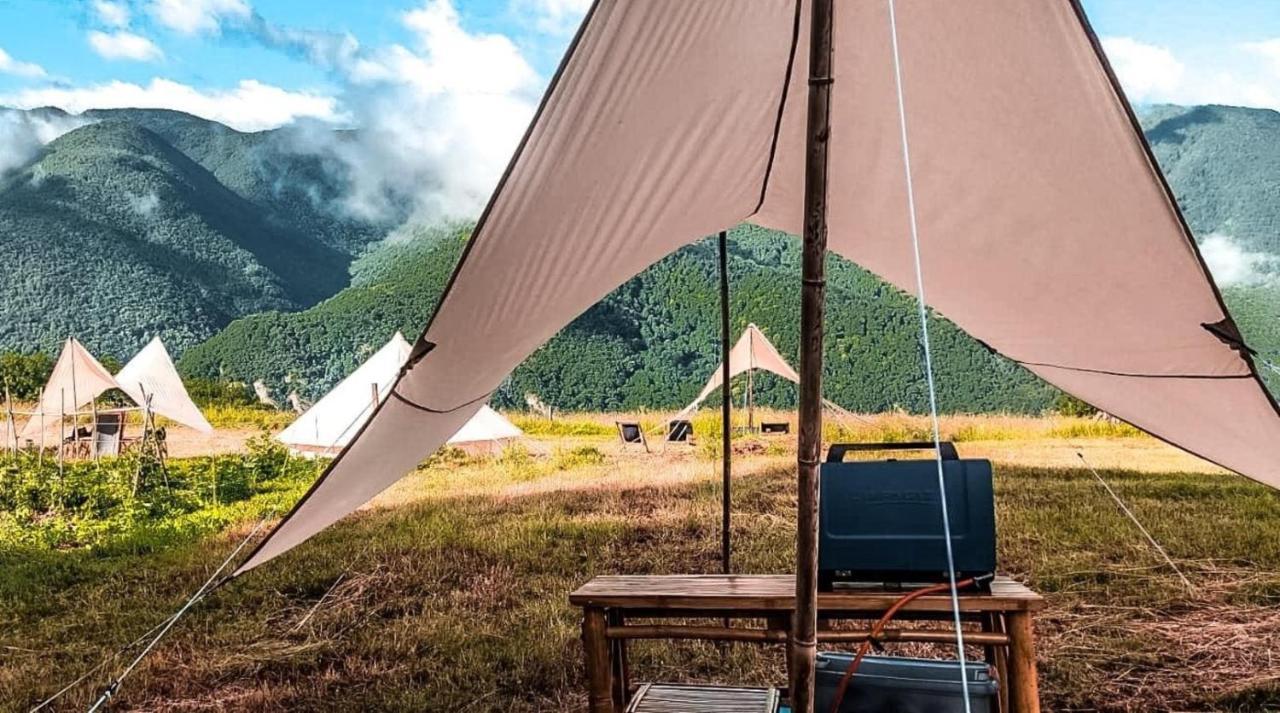Lodg'Ing Secret Camp Ariege Hotel Lordat Екстериор снимка