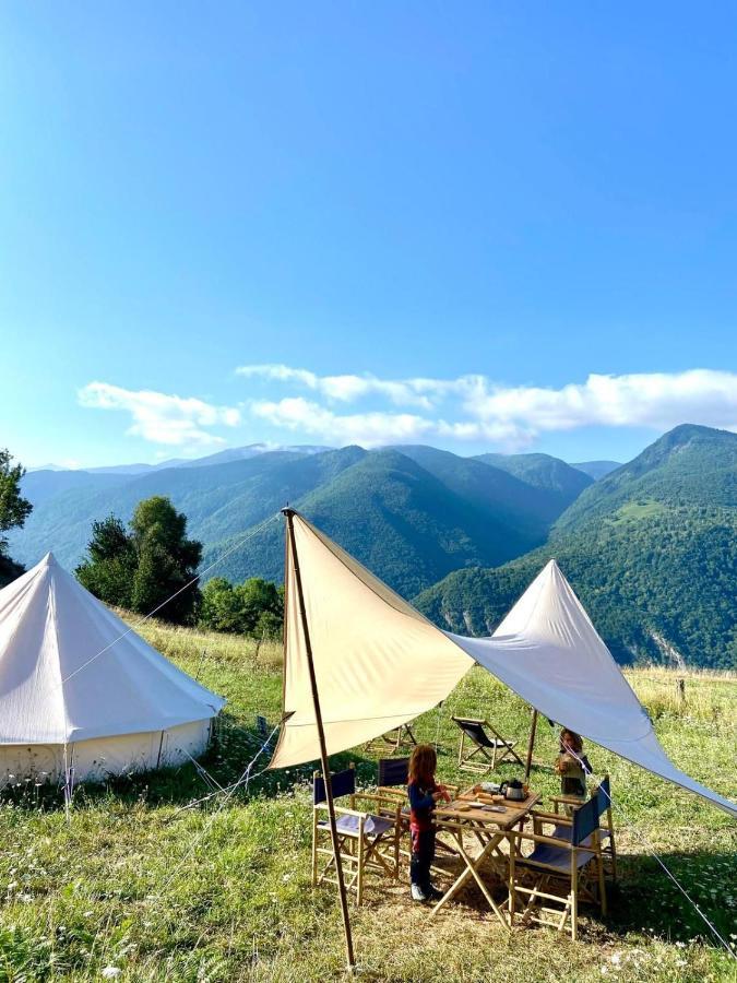 Lodg'Ing Secret Camp Ariege Hotel Lordat Екстериор снимка