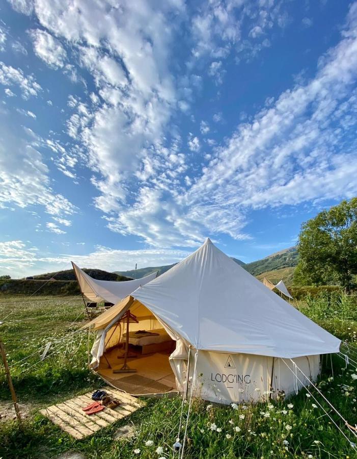Lodg'Ing Secret Camp Ariege Hotel Lordat Екстериор снимка