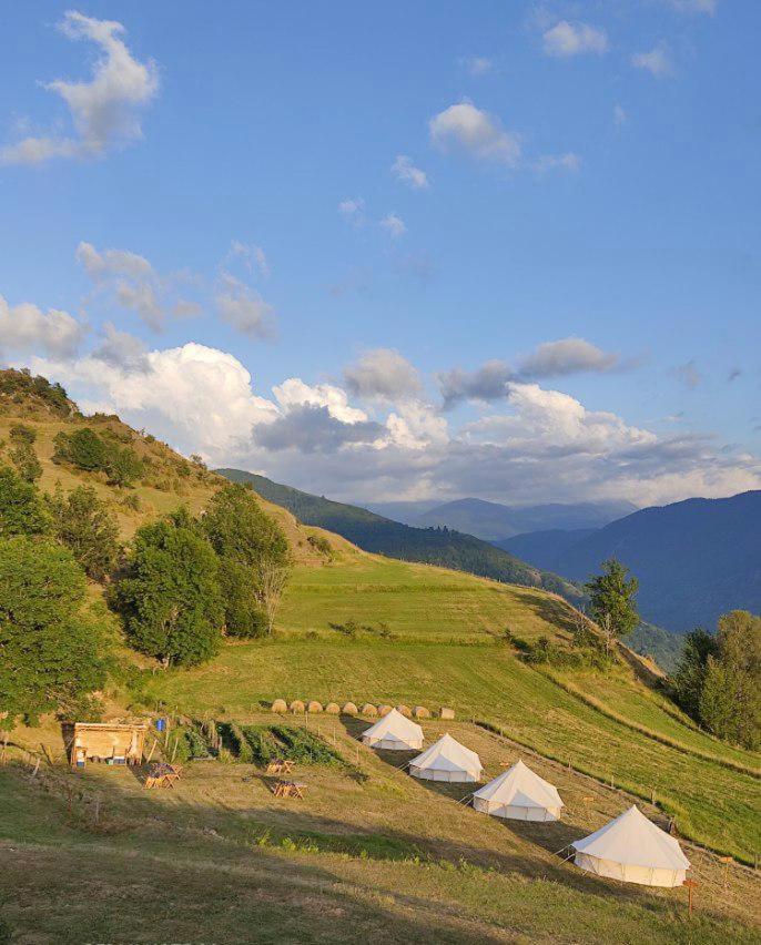 Lodg'Ing Secret Camp Ariege Hotel Lordat Екстериор снимка